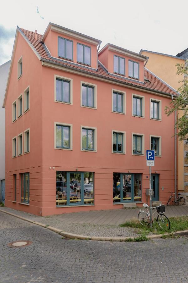 Bohnapartments Bauhaus - Absolutes Zentrum - Terrasse - Vollausstattung - Wlan Weimar  Exterior foto